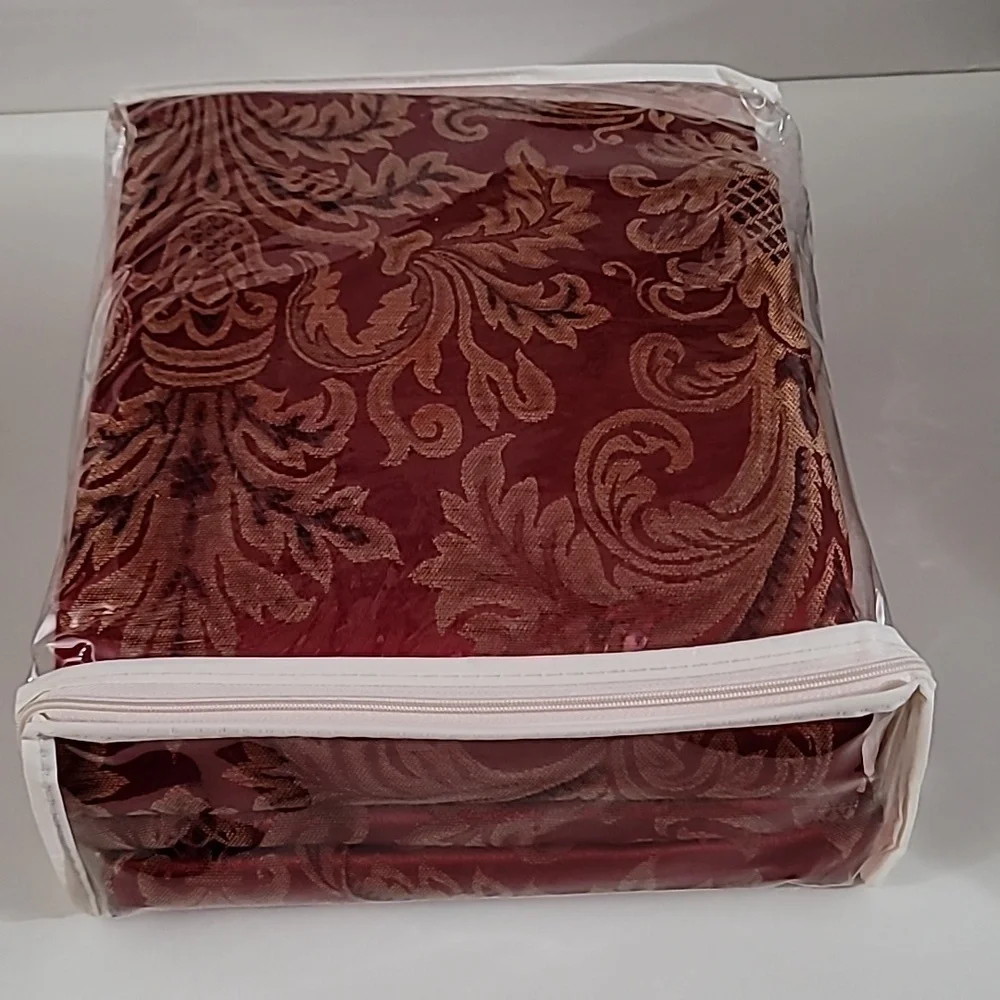 Quintessence Draperies 2 Panels 42